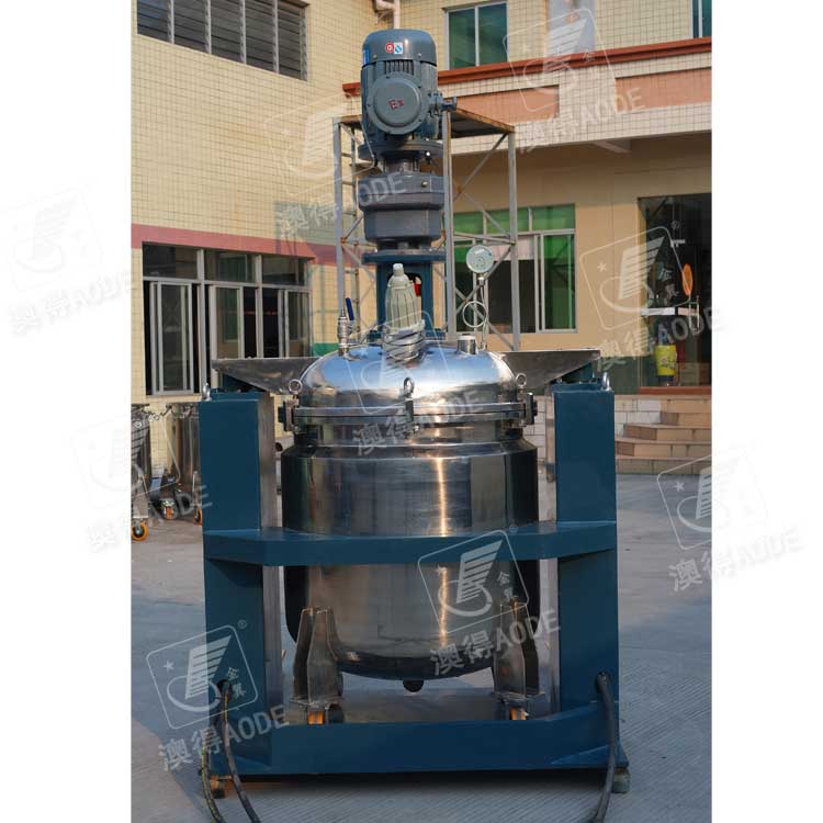 龍(lóng)門式液壓升降(jiang)脫泡機